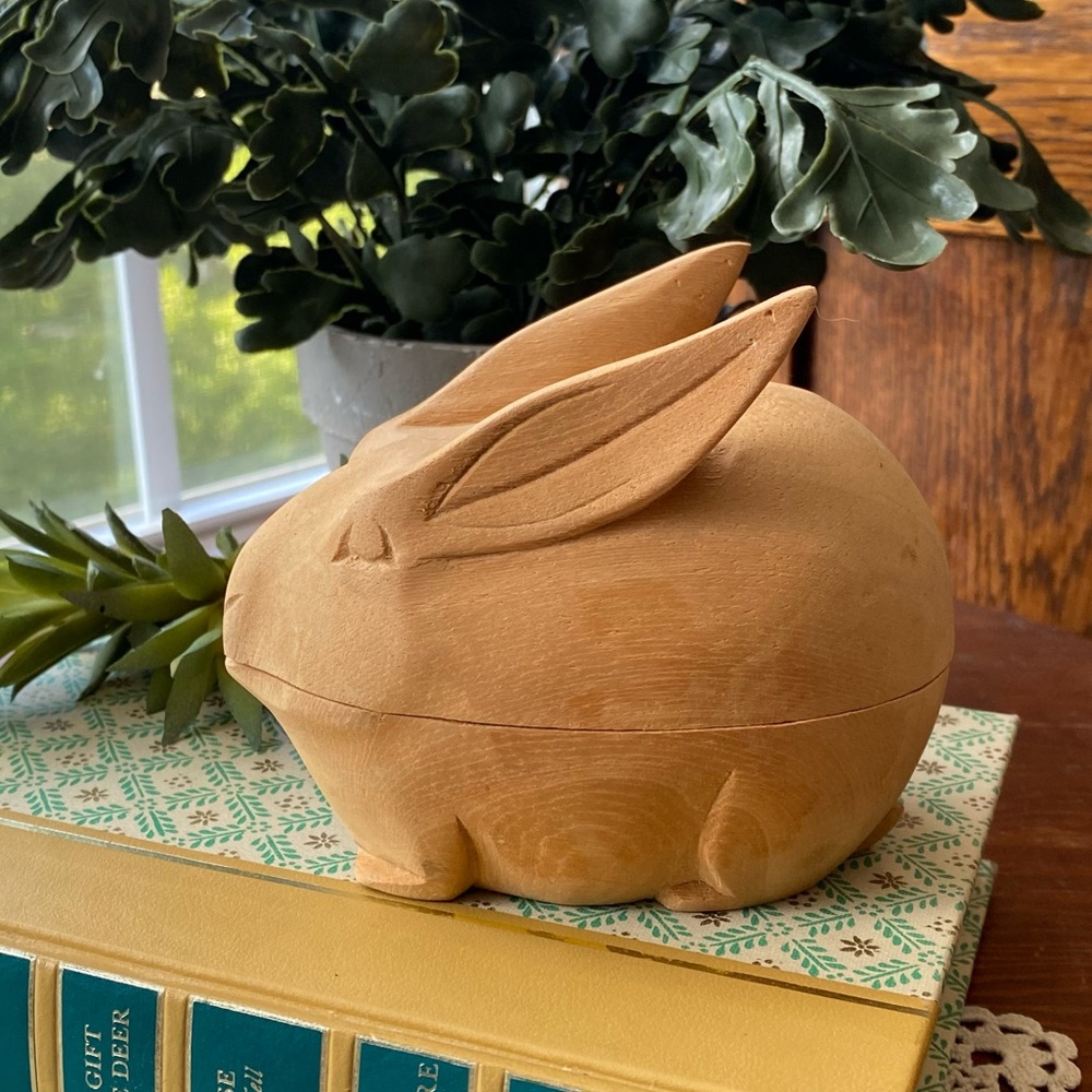 Hand Carved Wooden Rabbit Trinket Box EUC
